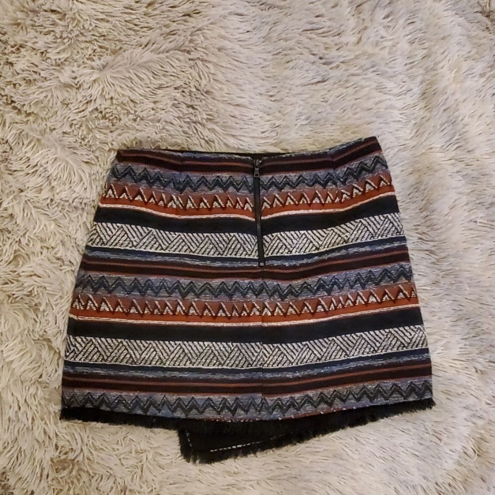 Beautiful aztec Sam Edelman mini skirt size 2 - Picture 6 of 8